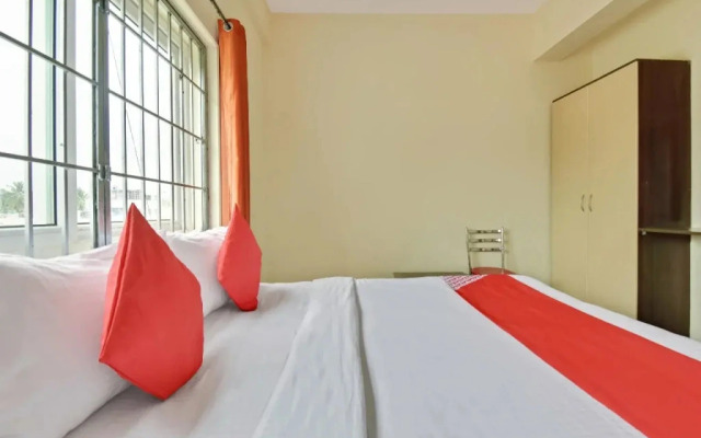 OYO 13043 Sree Sai Suites