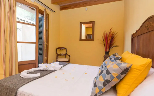 Es Pinar in Alar With 4 Bedrooms and 4 Bathrooms