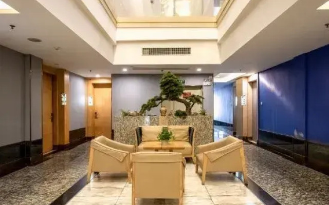 City Encounter Boutique Art Hotel