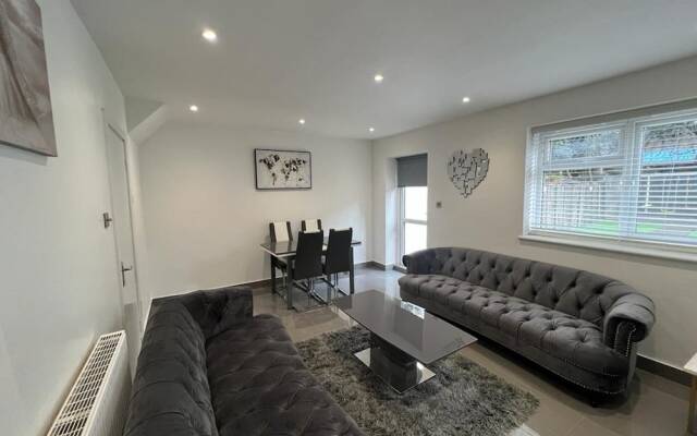 Modern Executive 2-bed Apartment in London