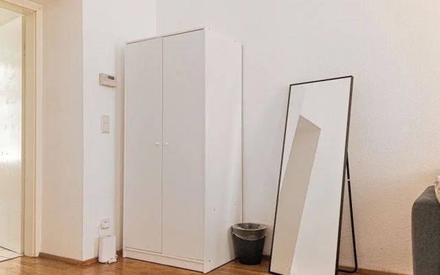 Beautiful 2BR Apartment Near Rennweg