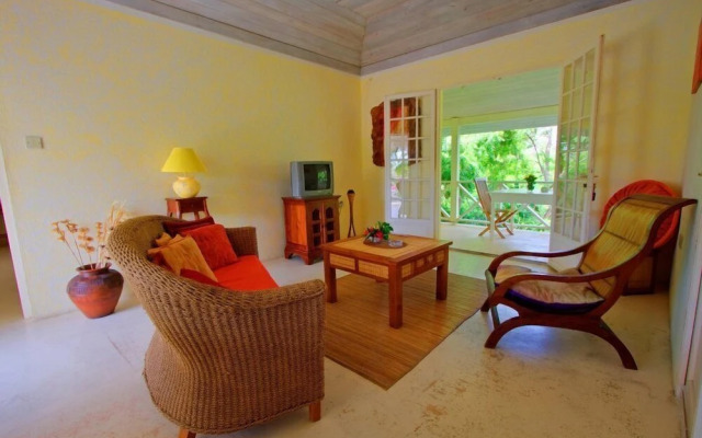 Bougainvilla Hotel