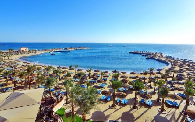 Beach albatros resort Azrak VIP Package