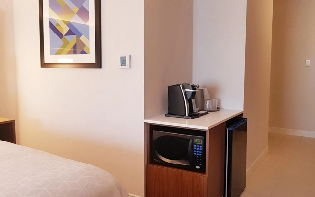 Holiday Inn Express & Suites Surrey by IHG