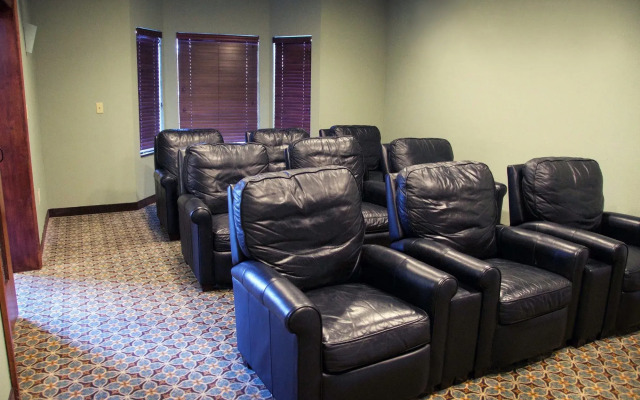 WeStay Suites - Covington Mandeville