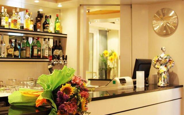 Petit Hotel