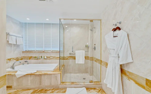 Bentley Beach Club by Edgewater One VR