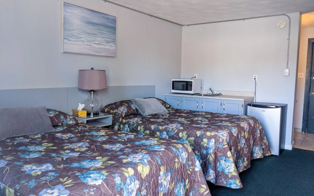 Skyline Motel & Campus Inn