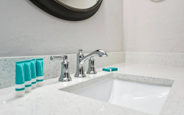 Tropical Breeze Resort