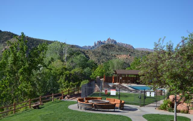 Holiday Inn Express Springdale - Zion National Park Area, an IHG Hotel