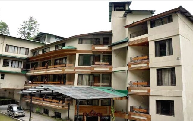 The River Crescent Resort