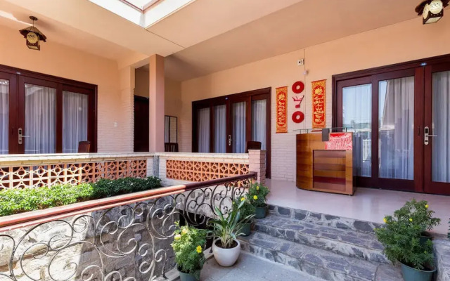 OYO 949 Sky Garden Resort