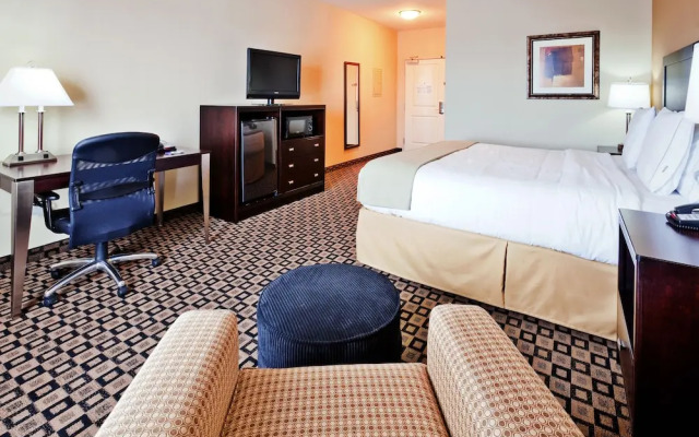 Holiday Inn Express Hotel & Suites Clovis