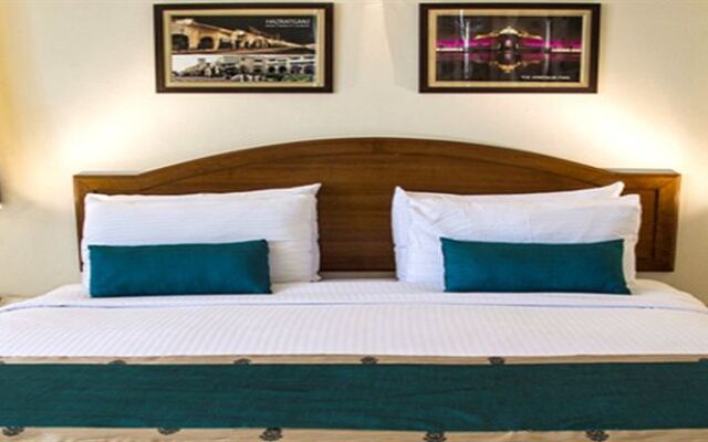 Hotel Clarks Avadh