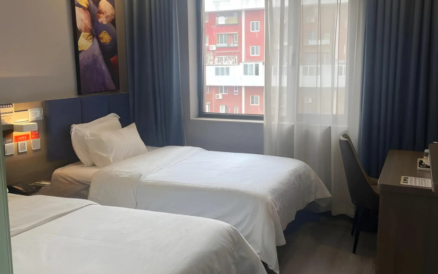 7 Days Premium· Beijing Zhongguancun People's University Suzhou Street Metro Station – Guest Rooms – Beijing
