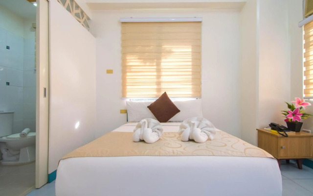 Alicia Tower Residences - Adult Only - Hostel