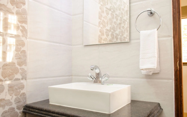 Earth Aromaa By OYO Rooms