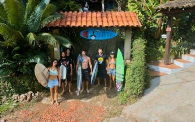 Surftopia Surf House