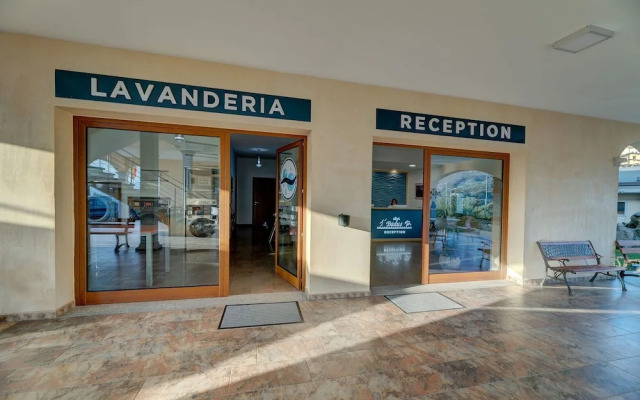 The Fantastic Residenza Badus Studio Sleeps 2 Num0828