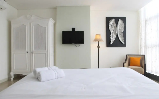 Modern and Spacious 1BR Apartment at L'Avenue