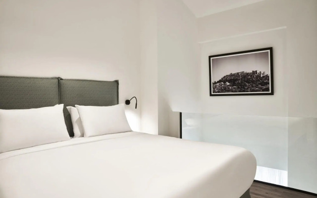 NLH MONASTIRAKI - Neighborhood Lifestyle Hotels