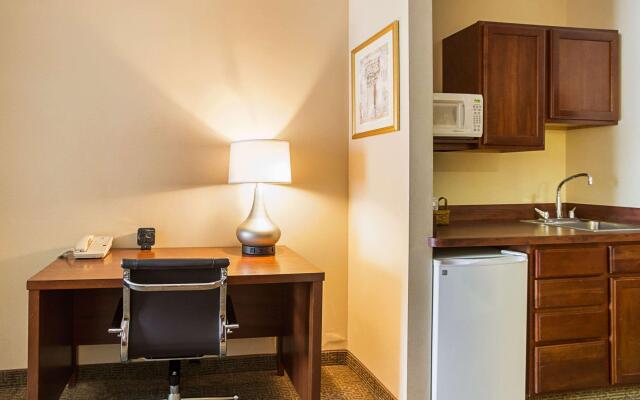 Comfort Suites Twinsburg