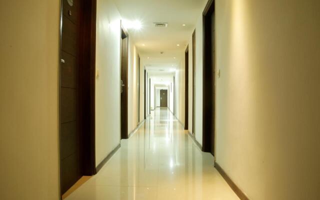 Arch Plaza - Near Yashobhoomi Convention Centre Dwarka