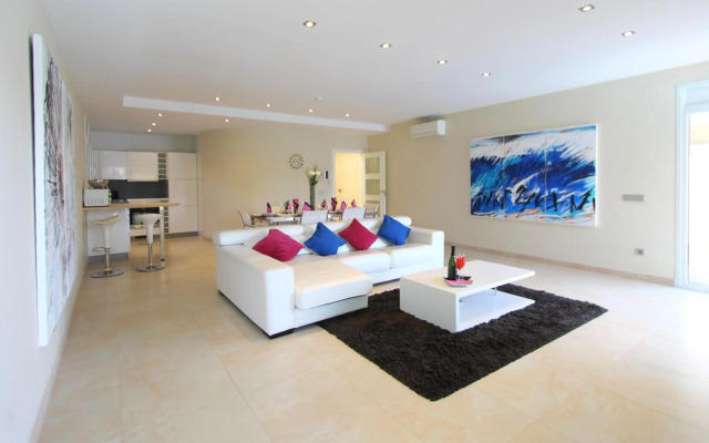 LEON Immo Villa Olivia - 10039