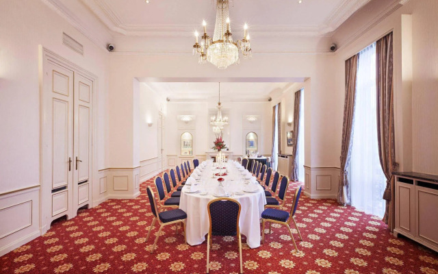 Hotel Metropole