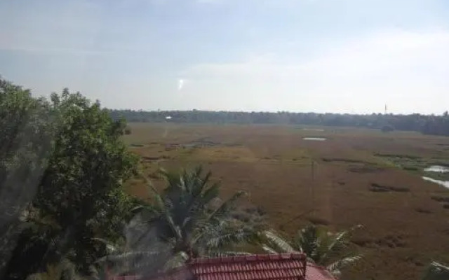 Royal Riviera Hotel & Resort