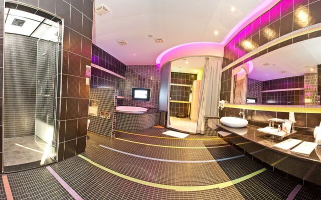 Wei Feng Exquisite Hotel Nanzi Branch