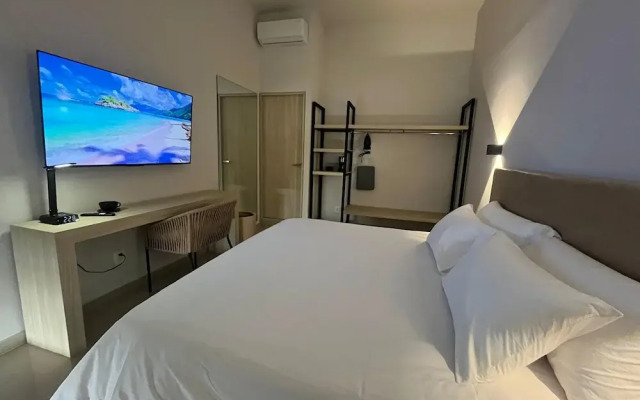 Almera Vallarta Self check-in