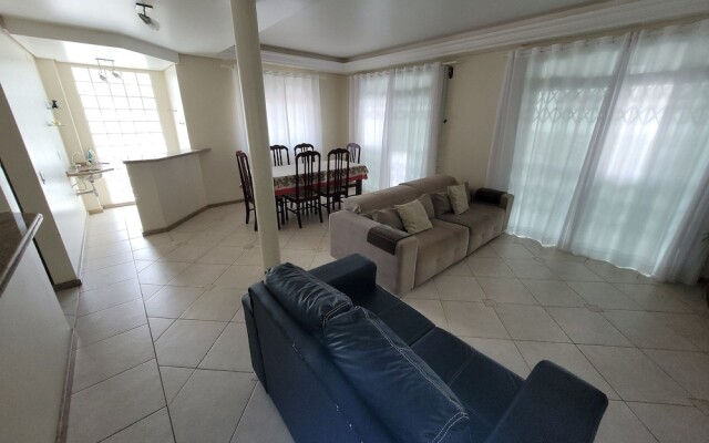 Casa Master com Piscina Gov Celso Ramos