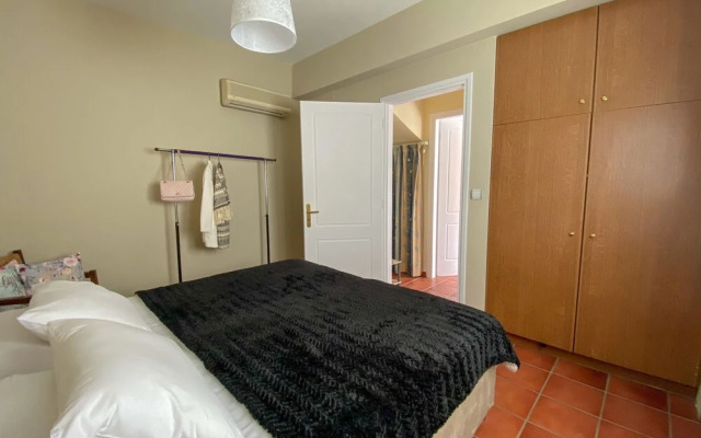 Lithostroto Suites