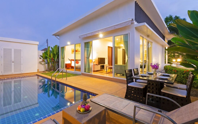 Tropical Stay at 2BR Pool Villa Greens 8