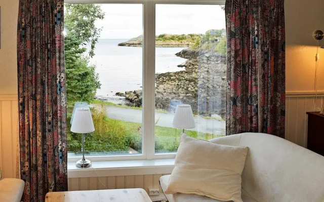 7 Person Holiday Home in Stamsund
