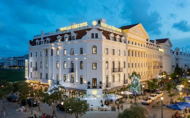 Phong Lan Unique Hotel