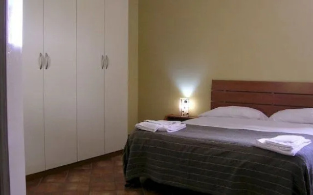 Politi Aparthotel