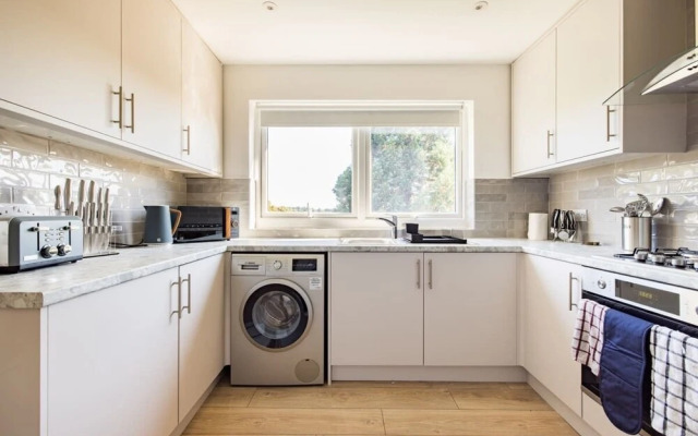 The Finchley Bolthole - Delightful 2bdr Flat