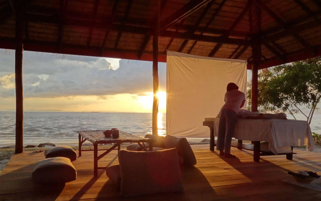 Mango Beach Resort