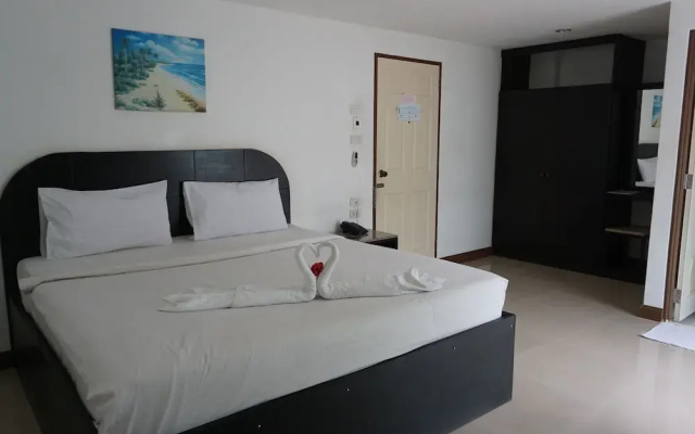 Nirakon Hotel