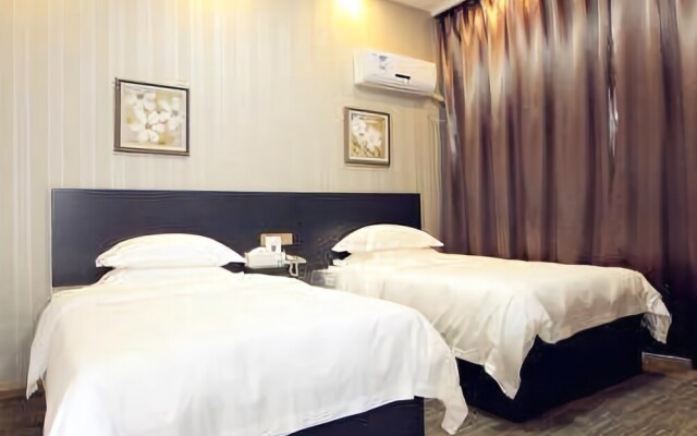 Haining Ruiqi Hotel
