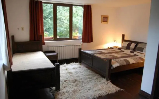 Guest House Ela