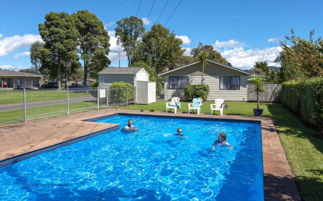 Harbourside Holiday Park