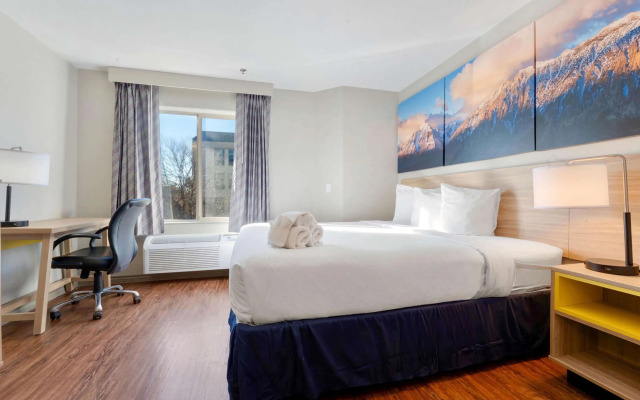 Days Inn by Wyndham Thornton