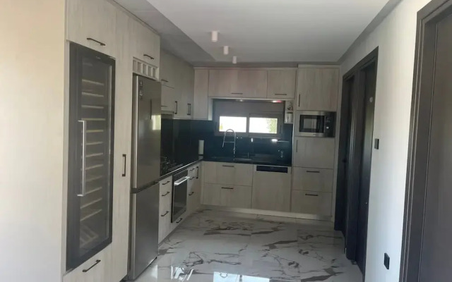 Sea View Apartment Patras