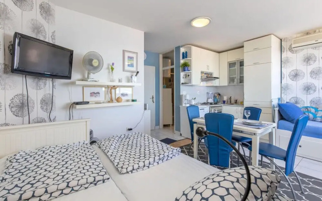 Awesome Apartment in Crikvenica With Wifi