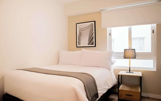 w Charming 2BR Stay in Miraflores