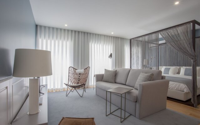 Liiiving In Porto Downtown Luxury Studio