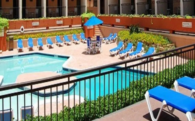 Park Inn by Radisson Dallas Love Field